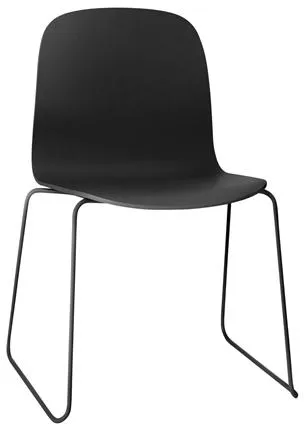 Muuto Visu spisestuestol med sledeunderstell svart